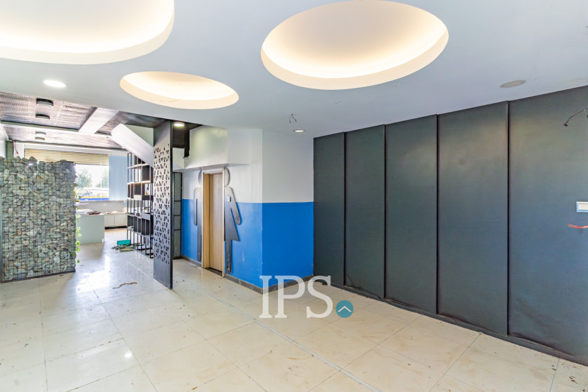 6 Bedroom Shophouse For Rent - Ta Khmau, Kandal Province