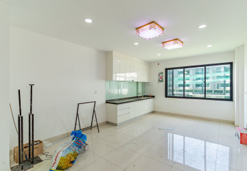 6 Bedroom Shophouse For Rent - Ta Khmau, Kandal Province thumbnail