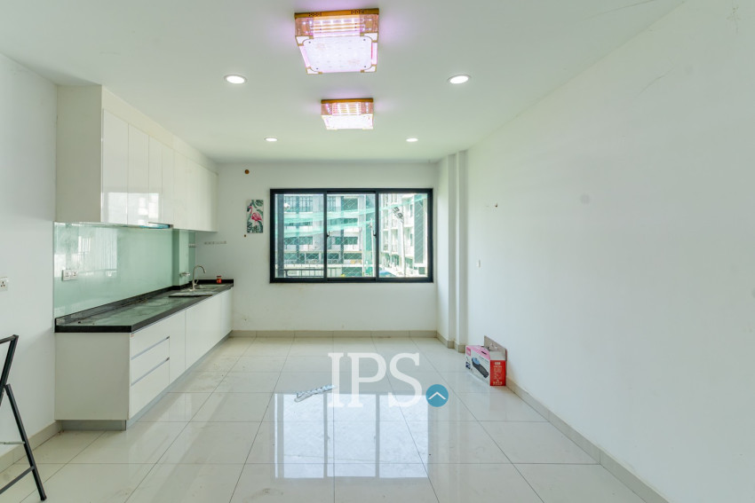 6 Bedroom Shophouse For Rent - Ta Khmau, Kandal Province