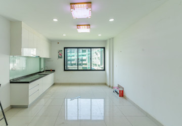 6 Bedroom Shophouse For Rent - Ta Khmau, Kandal Province thumbnail