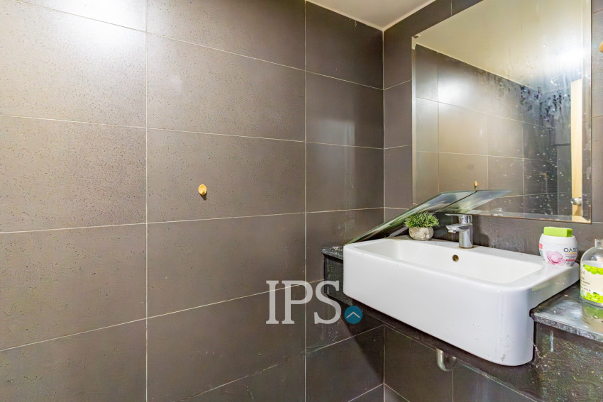 6 Bedroom Shophouse For Rent - Ta Khmau, Kandal Province