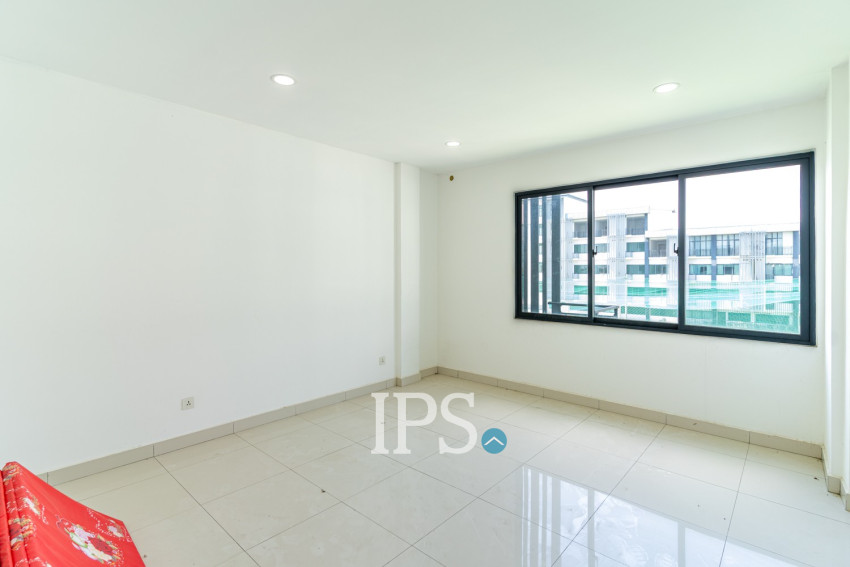 6 Bedroom Shophouse For Rent - Ta Khmau, Kandal Province