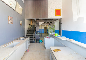 6 Bedroom Shophouse For Rent - Ta Khmau, Kandal Province thumbnail