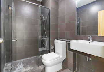 6 Bedroom Shophouse For Rent - Ta Khmau, Kandal Province thumbnail