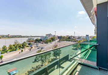 6 Bedroom Shophouse For Rent - Ta Khmau, Kandal Province thumbnail