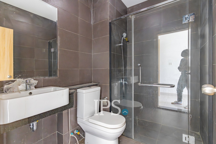 6 Bedroom Shophouse For Rent - Ta Khmau, Kandal Province