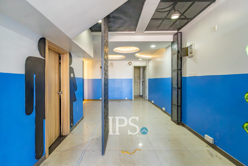 6 Bedroom Shophouse For Rent - Ta Khmau, Kandal Province