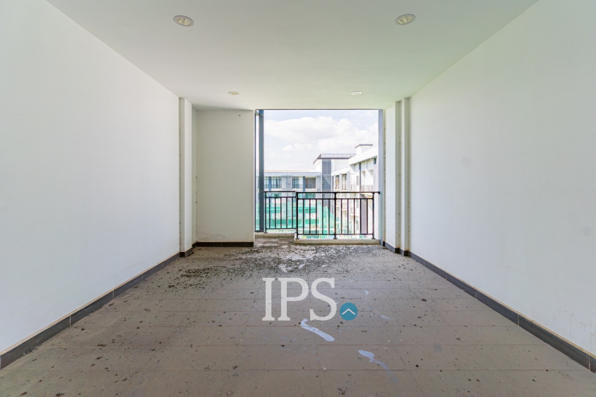 6 Bedroom Shophouse For Rent - Ta Khmau, Kandal Province