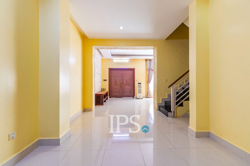 4 Bedroom House For Rent - Svay Dangkum, Siem Reap