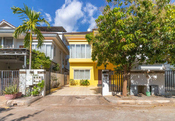 4 Bedroom House For Rent - Svay Dangkum, Siem Reap thumbnail