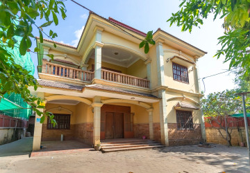 6 Bedroom House For Rent - Svay Dangkum, Siem Reap thumbnail