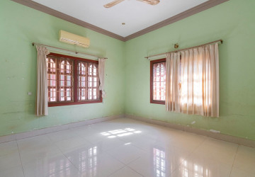 6 Bedroom House For Rent - Svay Dangkum, Siem Reap thumbnail