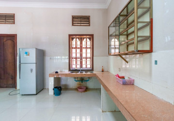 6 Bedroom House For Rent - Svay Dangkum, Siem Reap thumbnail