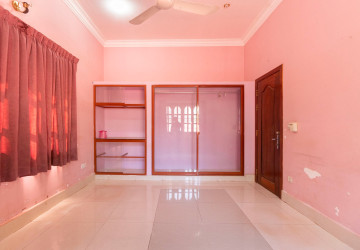 6 Bedroom House For Rent - Svay Dangkum, Siem Reap thumbnail