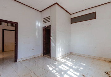 6 Bedroom House For Rent - Svay Dangkum, Siem Reap thumbnail