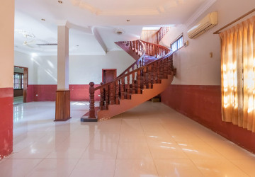 6 Bedroom House For Rent - Svay Dangkum, Siem Reap thumbnail