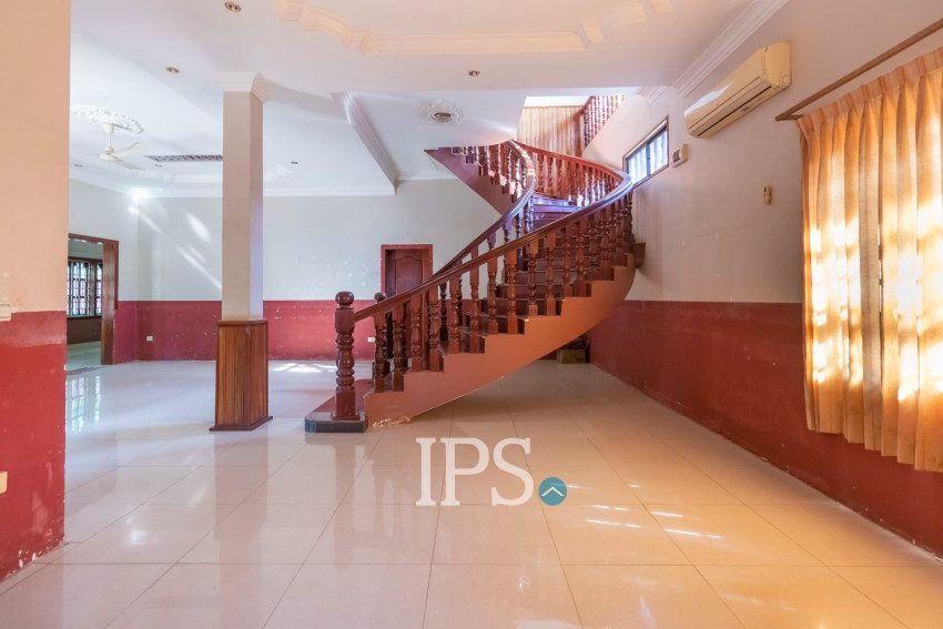 6 Bedroom House For Rent - Svay Dangkum, Siem Reap