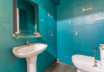 216 Sqm Retail Space For Rent - Toul Tum Poung 1, Phnom Penh thumbnail