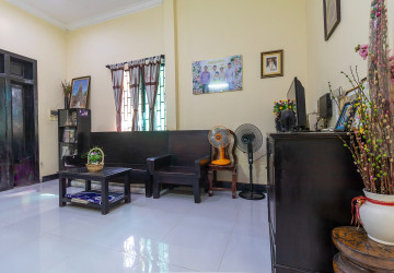 2 Bedroom House For Rent - Slor Kram, Siem Reap thumbnail