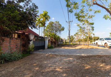 2 Bedroom House For Rent - Slor Kram, Siem Reap thumbnail