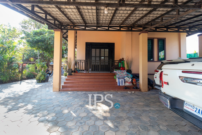 2 Bedroom House For Rent - Slor Kram, Siem Reap