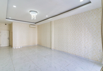 4 Bedroom Link House For Sale - Nirouth, Phnom Penh thumbnail