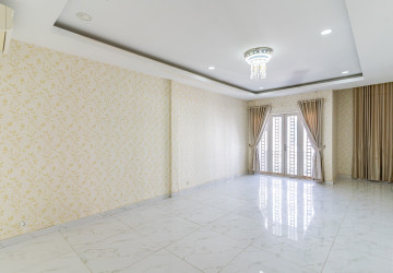 4 Bedroom Link House For Sale - Nirouth, Phnom Penh thumbnail