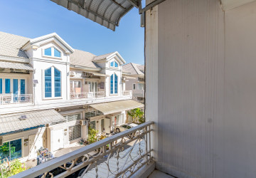 4 Bedroom Link House For Sale - Nirouth, Phnom Penh thumbnail