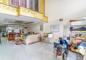 4 Bedroom Link House For Sale - Nirouth, Phnom Penh thumbnail