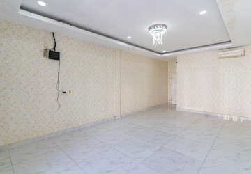 4 Bedroom Link House For Sale - Nirouth, Phnom Penh thumbnail