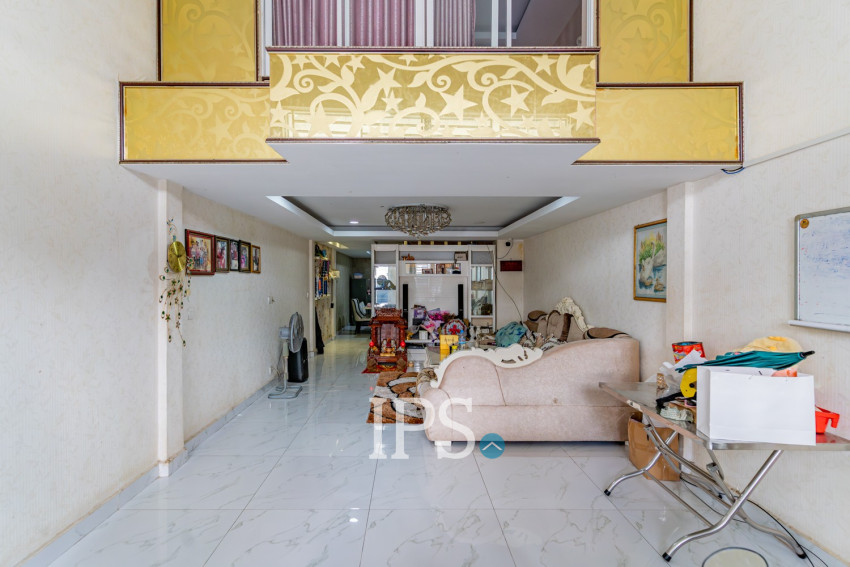 4 Bedroom Link House For Sale - Nirouth, Phnom Penh