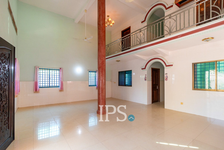 4 Bedroom House For Sale - Slor Kram, Siem Reap