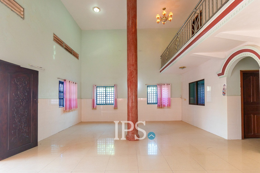 4 Bedroom House For Sale - Slor Kram, Siem Reap