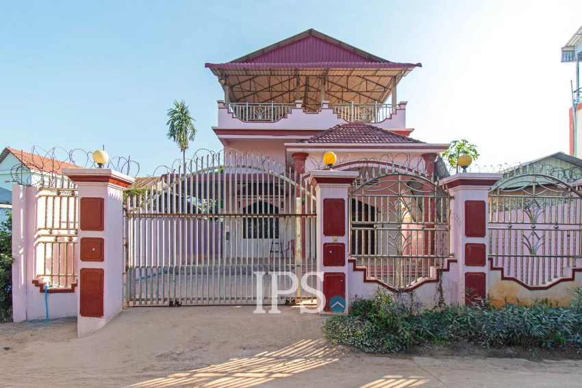 4 Bedroom House For Sale - Slor Kram, Siem Reap