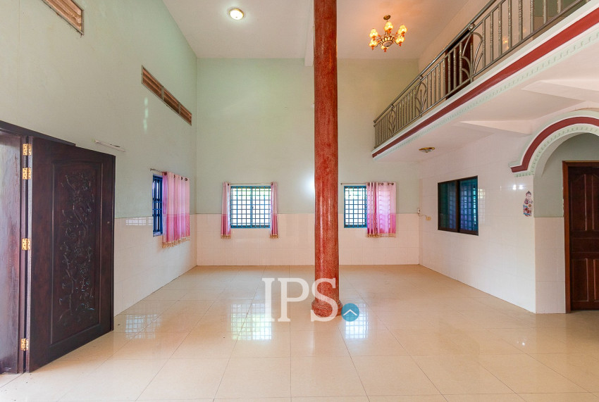 4 Bedroom House For Sale - Slor Kram, Siem Reap