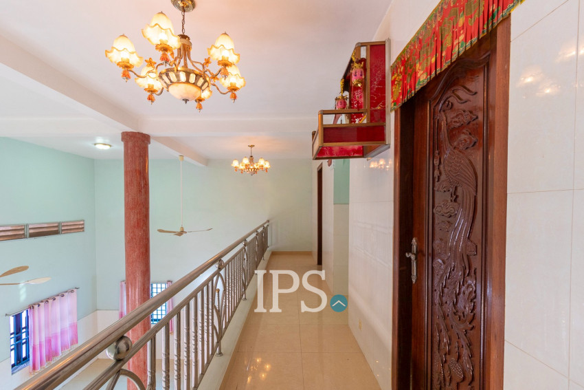 4 Bedroom House For Sale - Slor Kram, Siem Reap