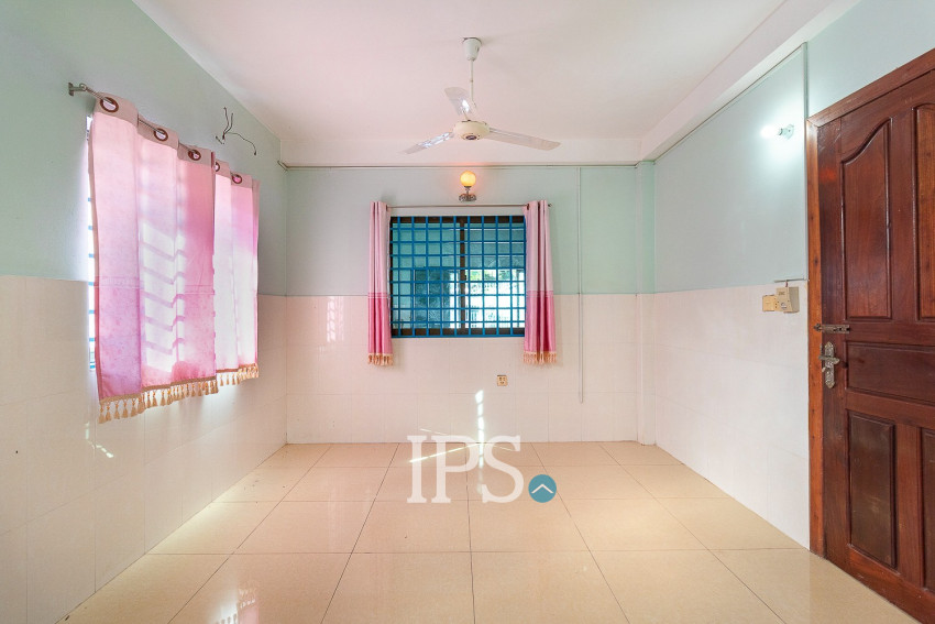 4 Bedroom House For Sale - Slor Kram, Siem Reap