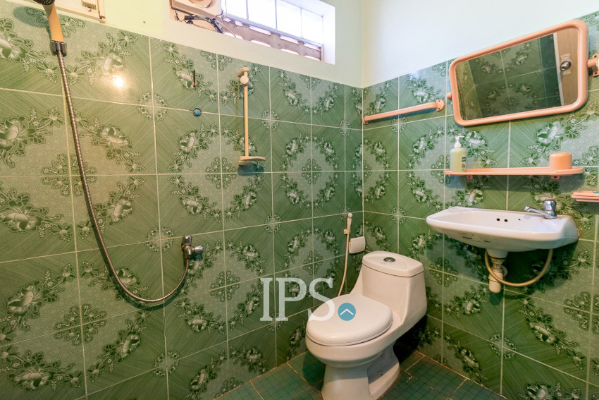 4 Bedroom House For Sale - Slor Kram, Siem Reap