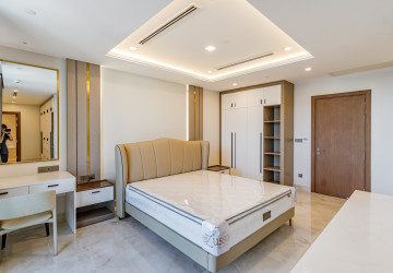 4 Bedroom Serviced Apartment For Rent - BKK1, Phnom Penh thumbnail