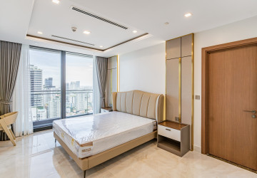 4 Bedroom Serviced Apartment For Rent - BKK1, Phnom Penh thumbnail