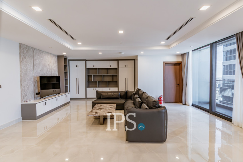 4 Bedroom Serviced Apartment For Rent - BKK1, Phnom Penh