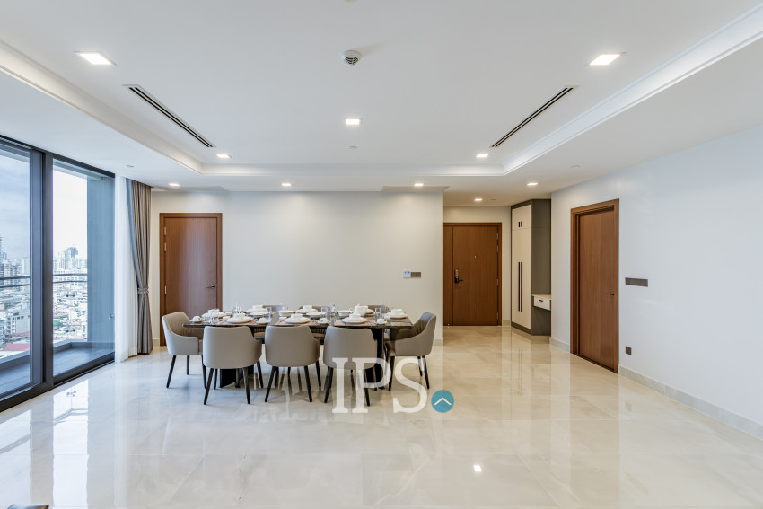 4 Bedroom Serviced Apartment For Rent - BKK1, Phnom Penh