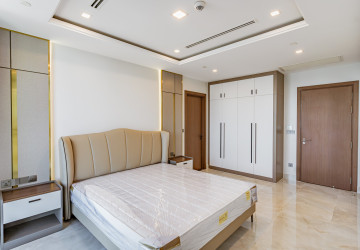 4 Bedroom Serviced Apartment For Rent - BKK1, Phnom Penh thumbnail