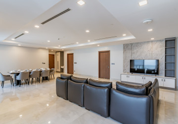 4 Bedroom Serviced Apartment For Rent - BKK1, Phnom Penh thumbnail