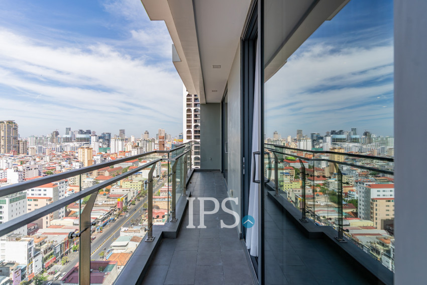 4 Bedroom Serviced Apartment For Rent - BKK1, Phnom Penh