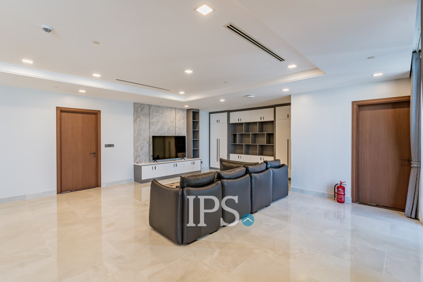 4 Bedroom Serviced Apartment For Rent - BKK1, Phnom Penh