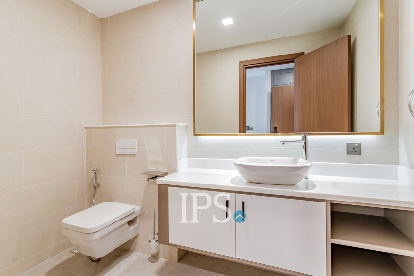 4 Bedroom Serviced Apartment For Rent - BKK1, Phnom Penh