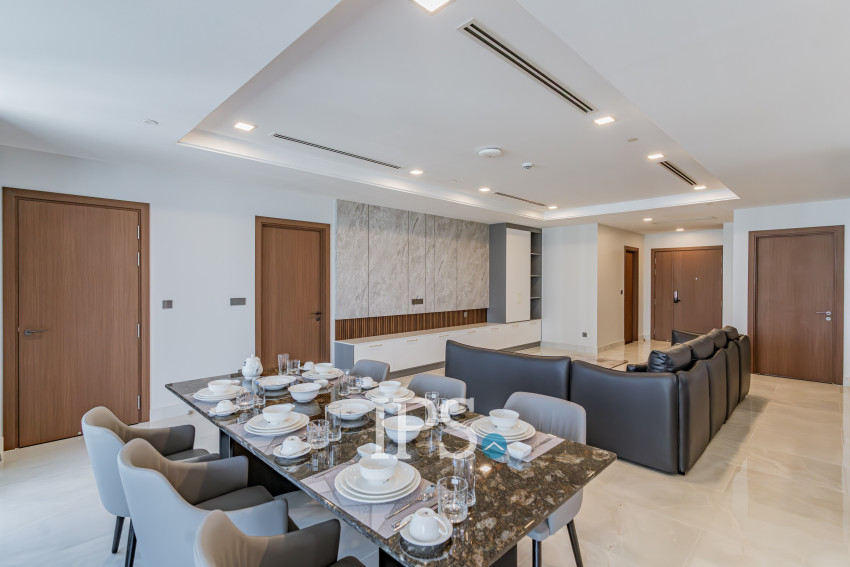 4 Bedroom Serviced Apartment For Rent - BKK1, Phnom Penh