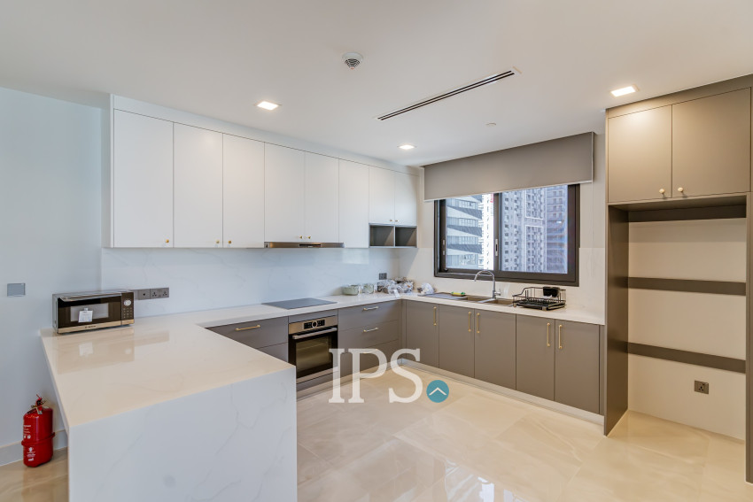 4 Bedroom Serviced Apartment For Rent - BKK1, Phnom Penh