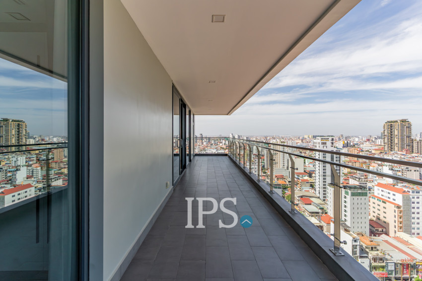 4 Bedroom Serviced Apartment For Rent - BKK1, Phnom Penh